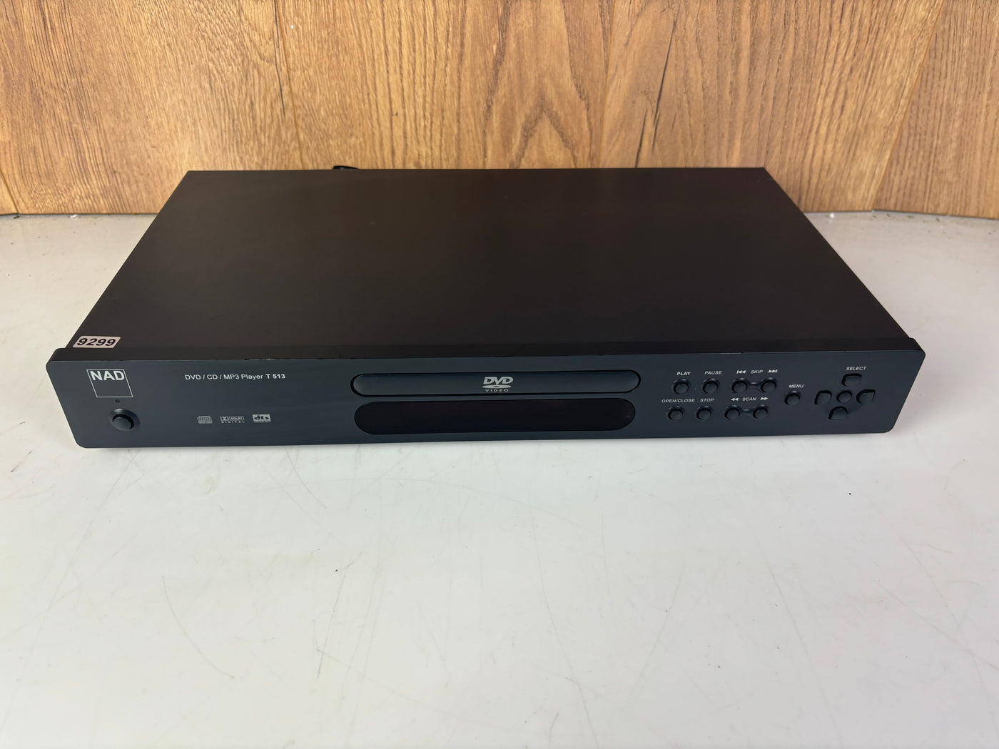 NAD T 513 DVD / CD / MP3 Player