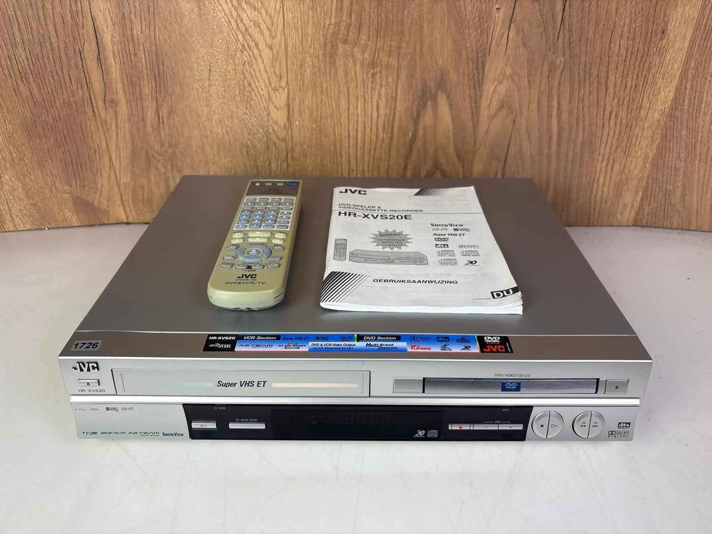 JVC HR-XVS20 Super VHS ET Videorecorder DVD Player