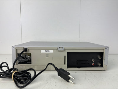 JVC HR-V500 VHS Video Cassette Recorder