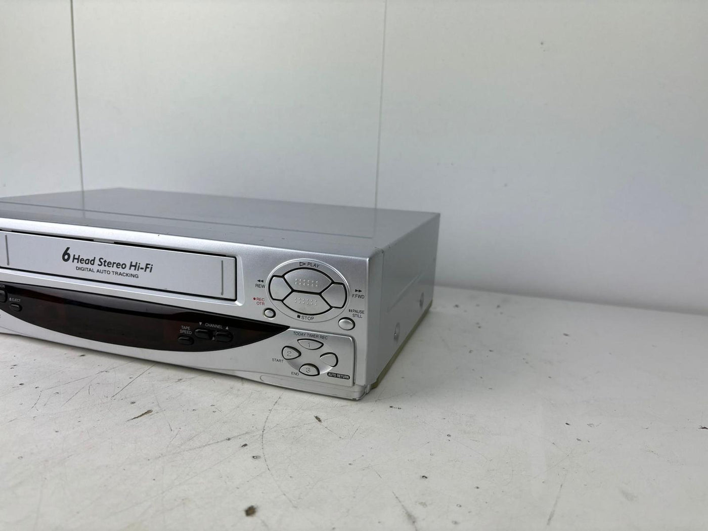 Funaj 23A-660 Video Cassette Recorder VHS With Remote!