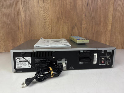JVC HR-XVS20 Super VHS ET Videorecorder DVD Player