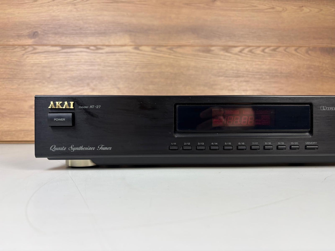 Akai AT-27 Quartz Synthesizer Tuner