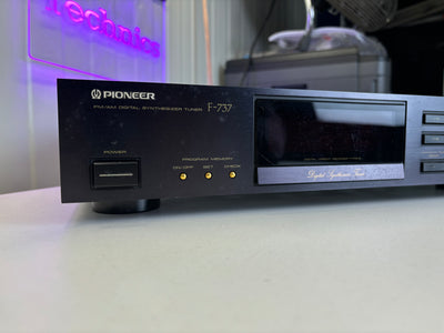 Pioneer F-737 FM/AM Stereo Tuner