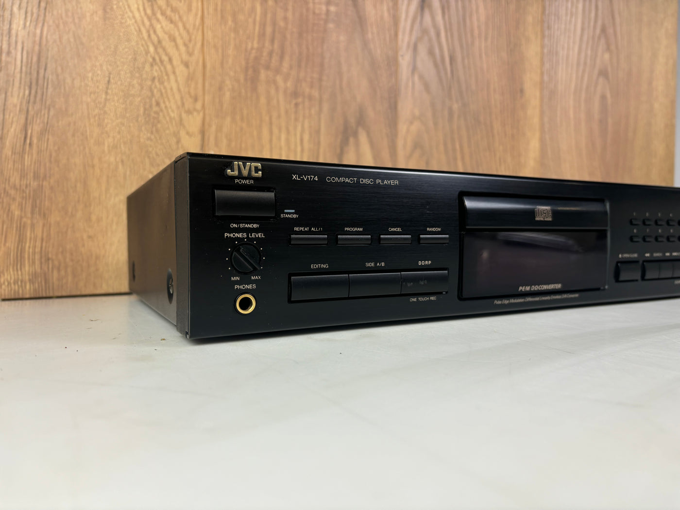 JVC XL-V174 Compact Disc Player