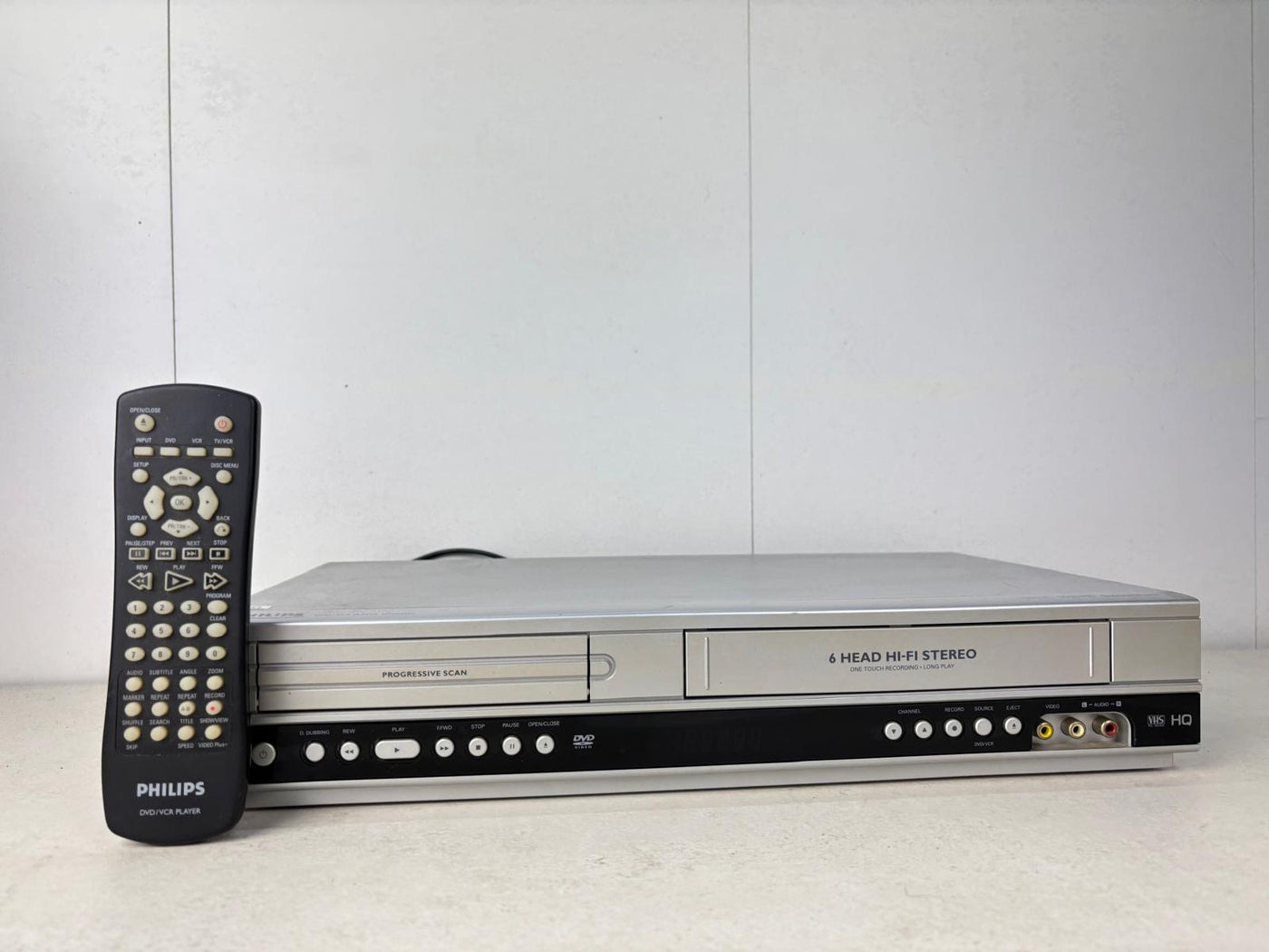 Philips DVP3350V VHS Recorder / DVD Player