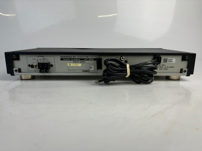 Akai AT-25L Quartz Synthesizer Tuner