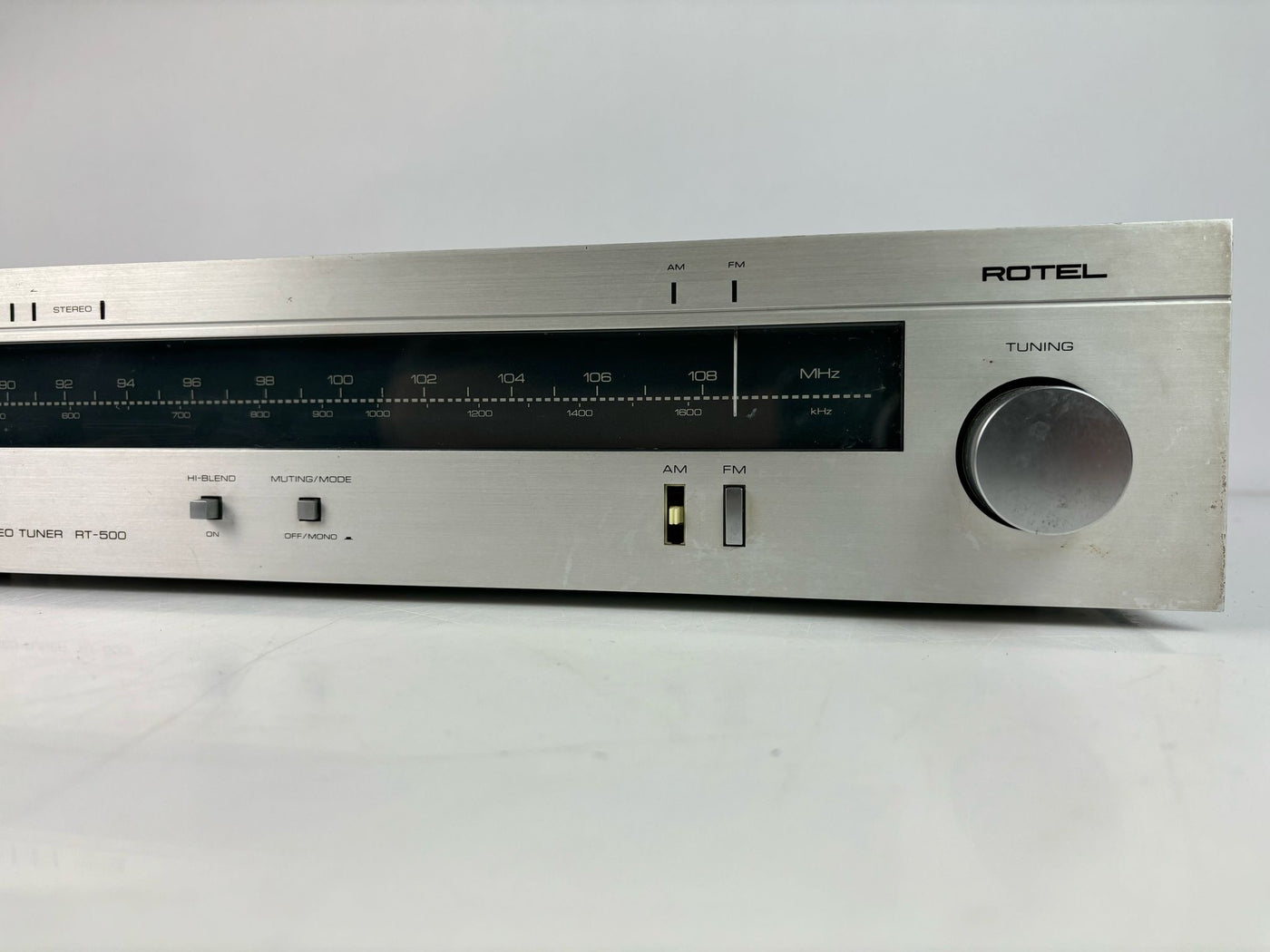 Rotel RT-500 FM/AM Stereo Tuner