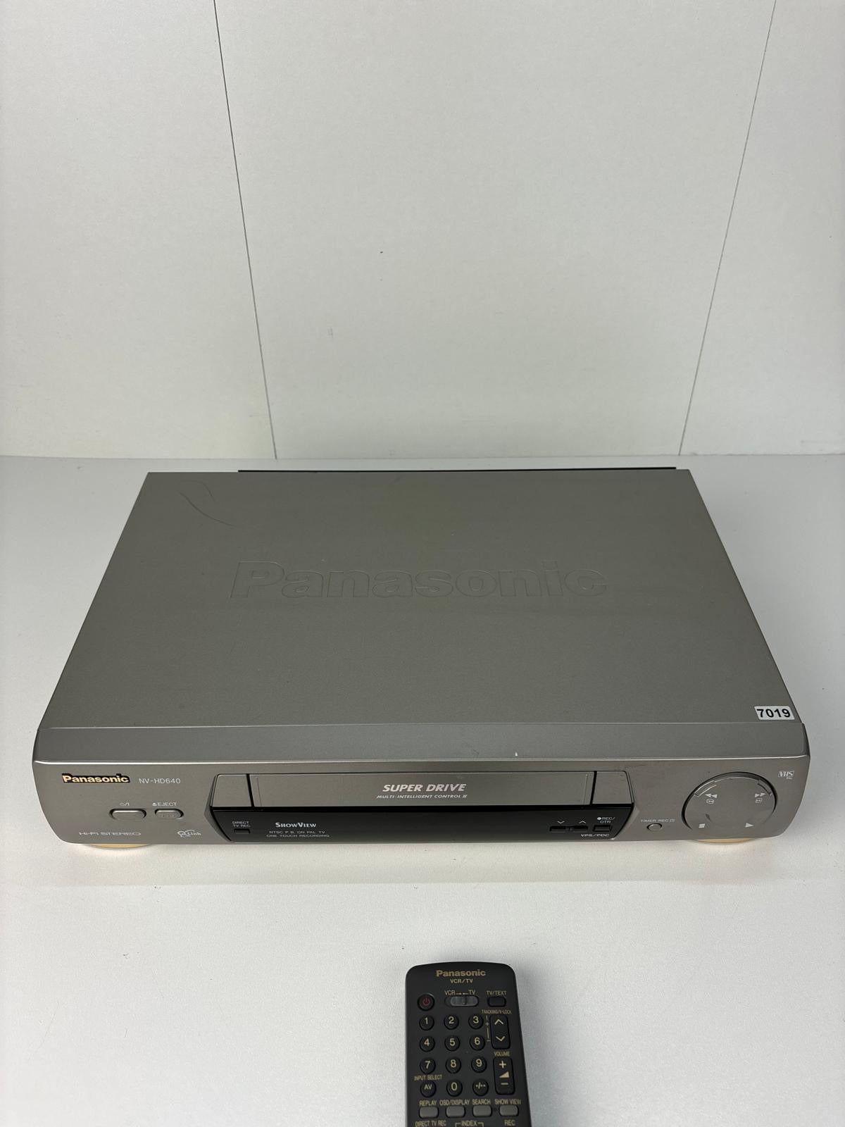 Panasonic NV-HD640 Super Drive Video Cassette Recorder With Remote Control