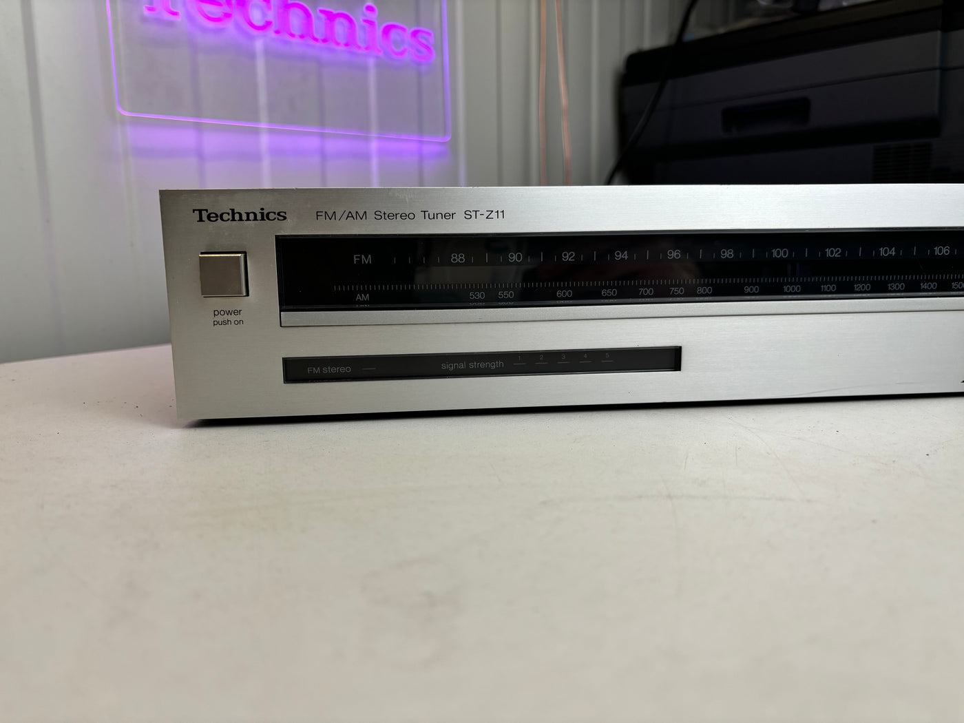 Technics ST-Z11 FM/AM Stereo Tuner