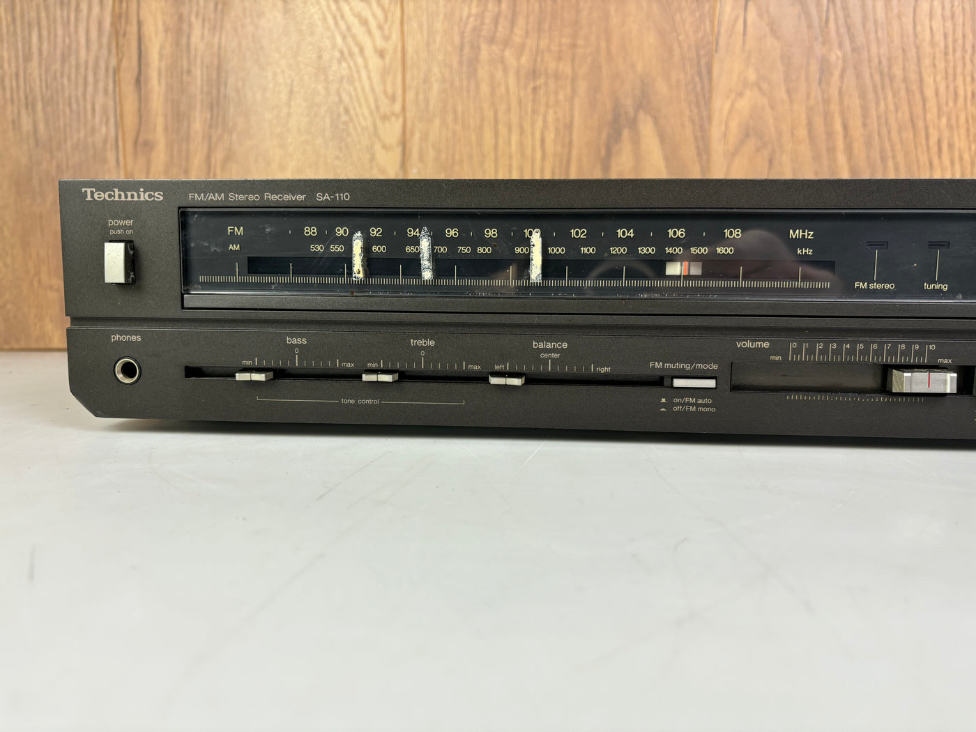 Technics SA-110 FM/AM Stereo Receiver