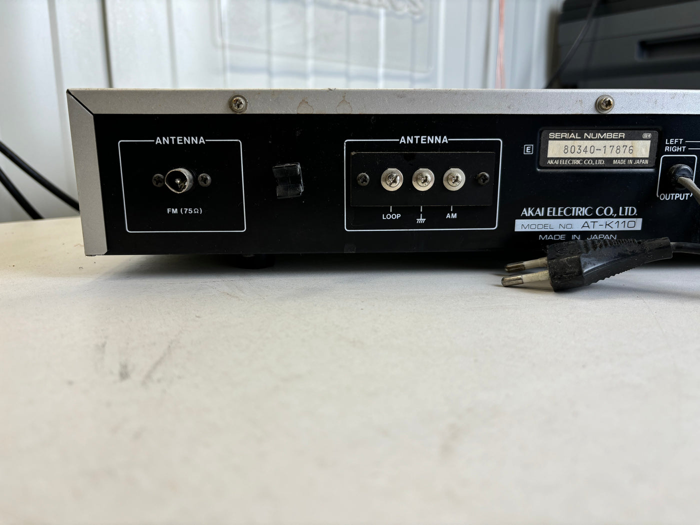 Akai AT-K110 AM/FM Stereo Tuner