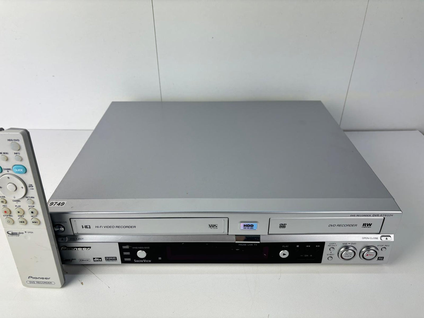 Pioneer DVR-RT602 HDD 160 GB / DVD / VHS Recorder Combi