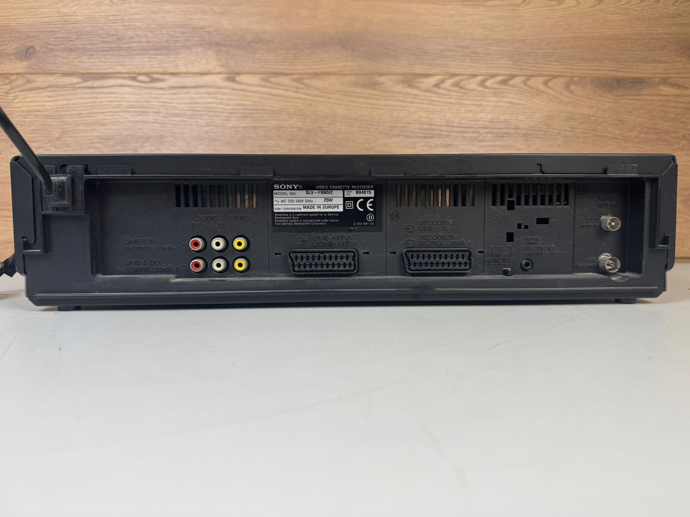 Sony SLV-F990 Video Cassette Recorder VHS