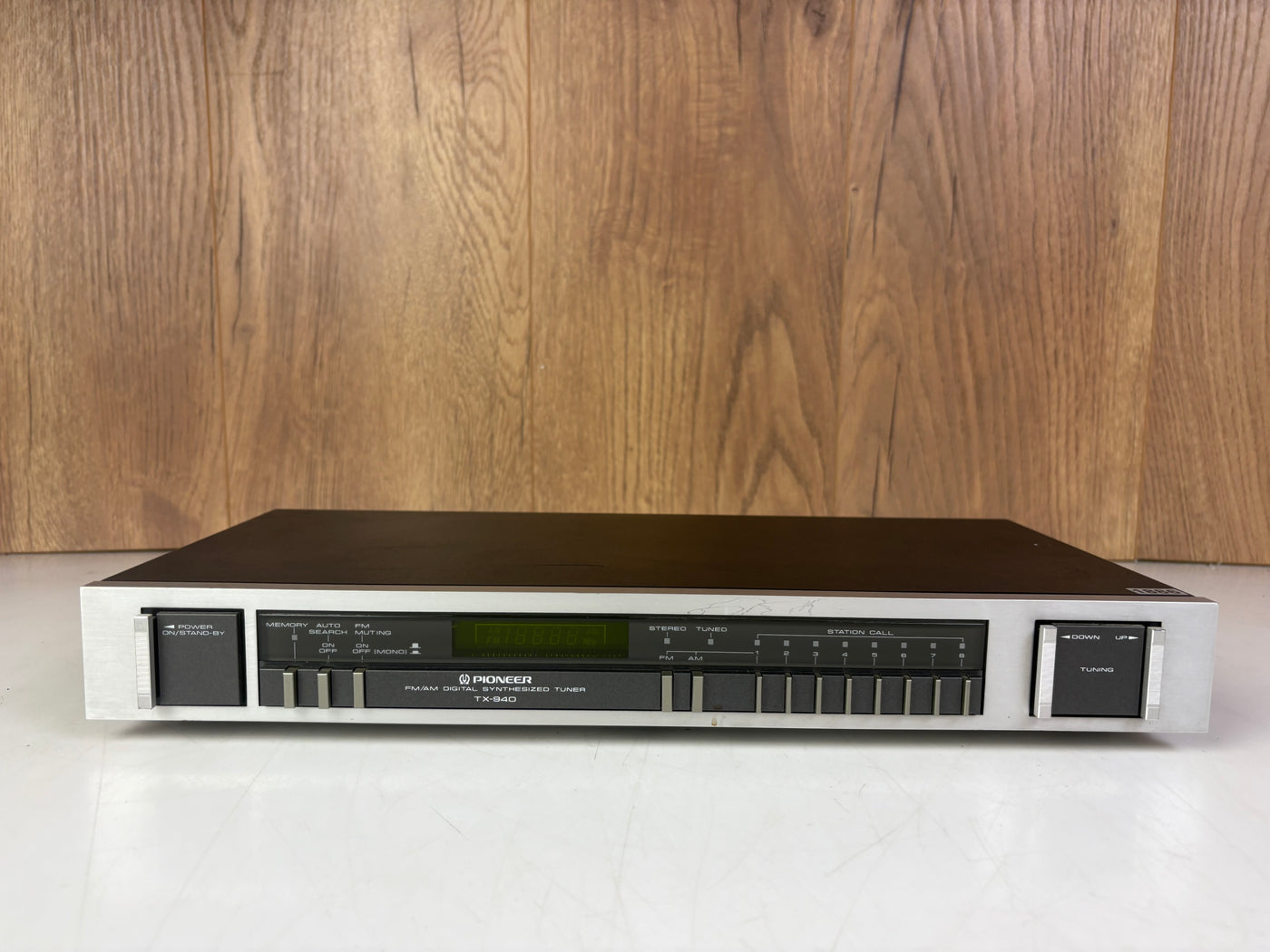 Pioneer TX-940 FM/AM Stereo Tuner