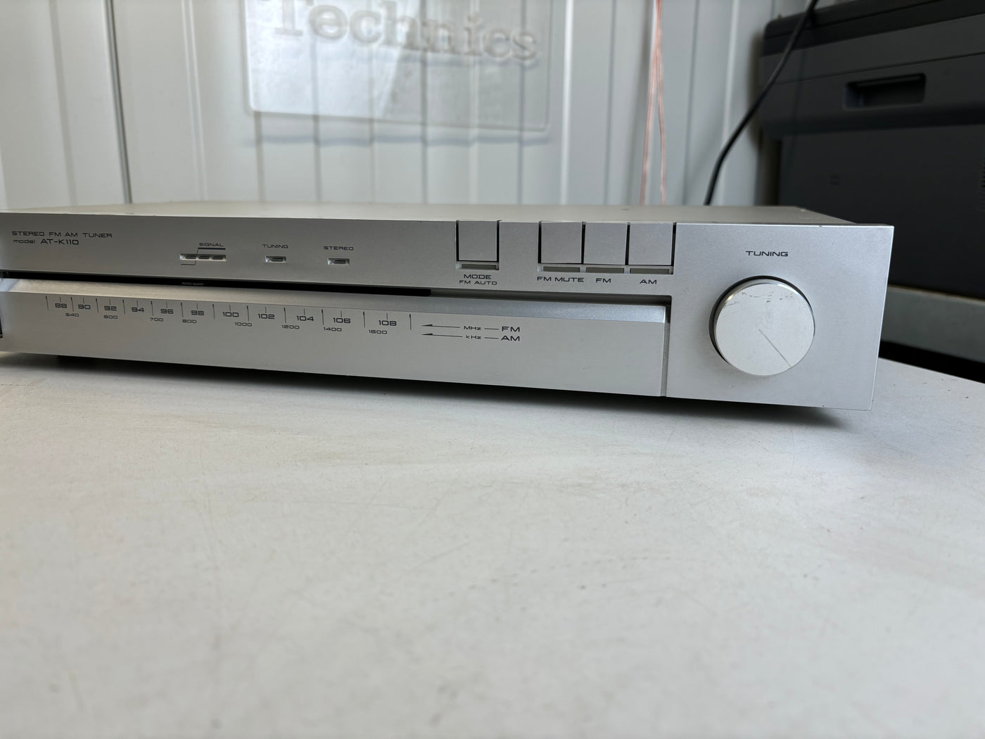 Akai AT-K110 AM/FM Stereo Tuner