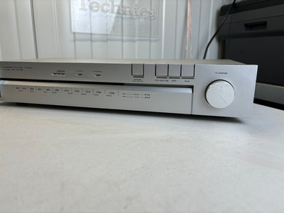 Akai AT-K110 AM/FM Stereo Tuner