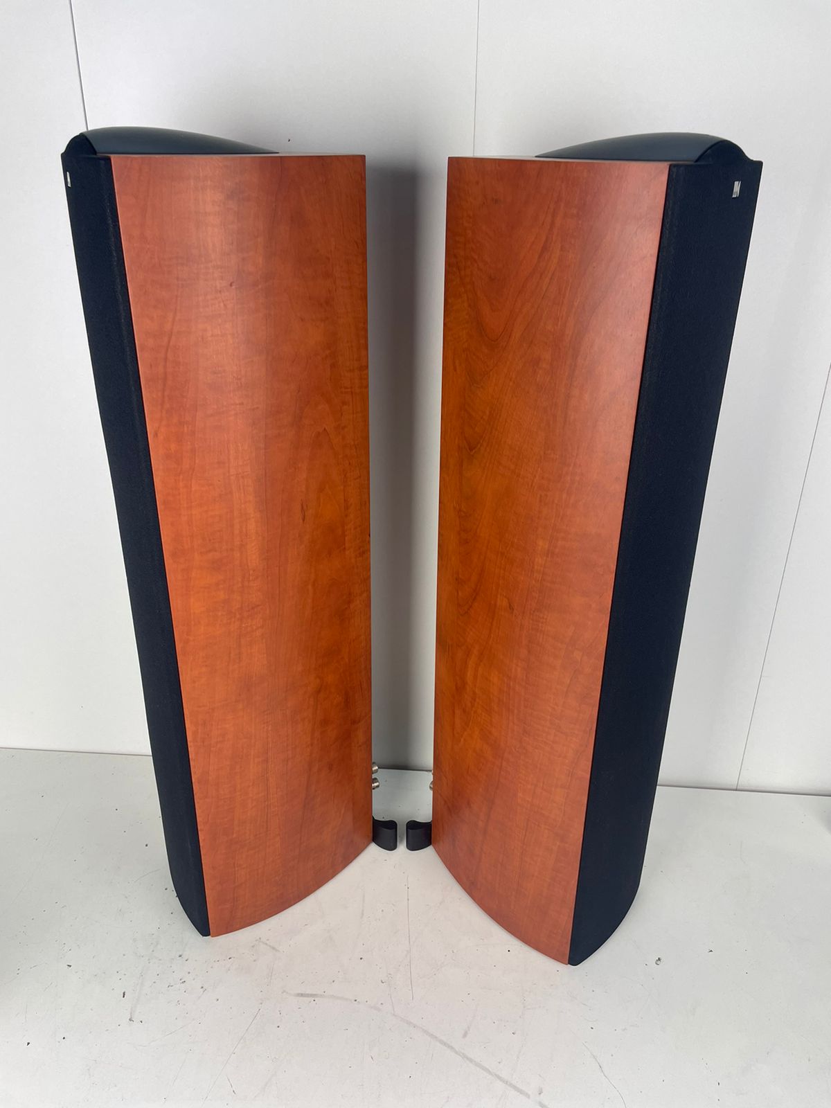 KEF Q4 Floor Standing Speakers Audio Star kef-q4-floor-standing-speakers-audio-star