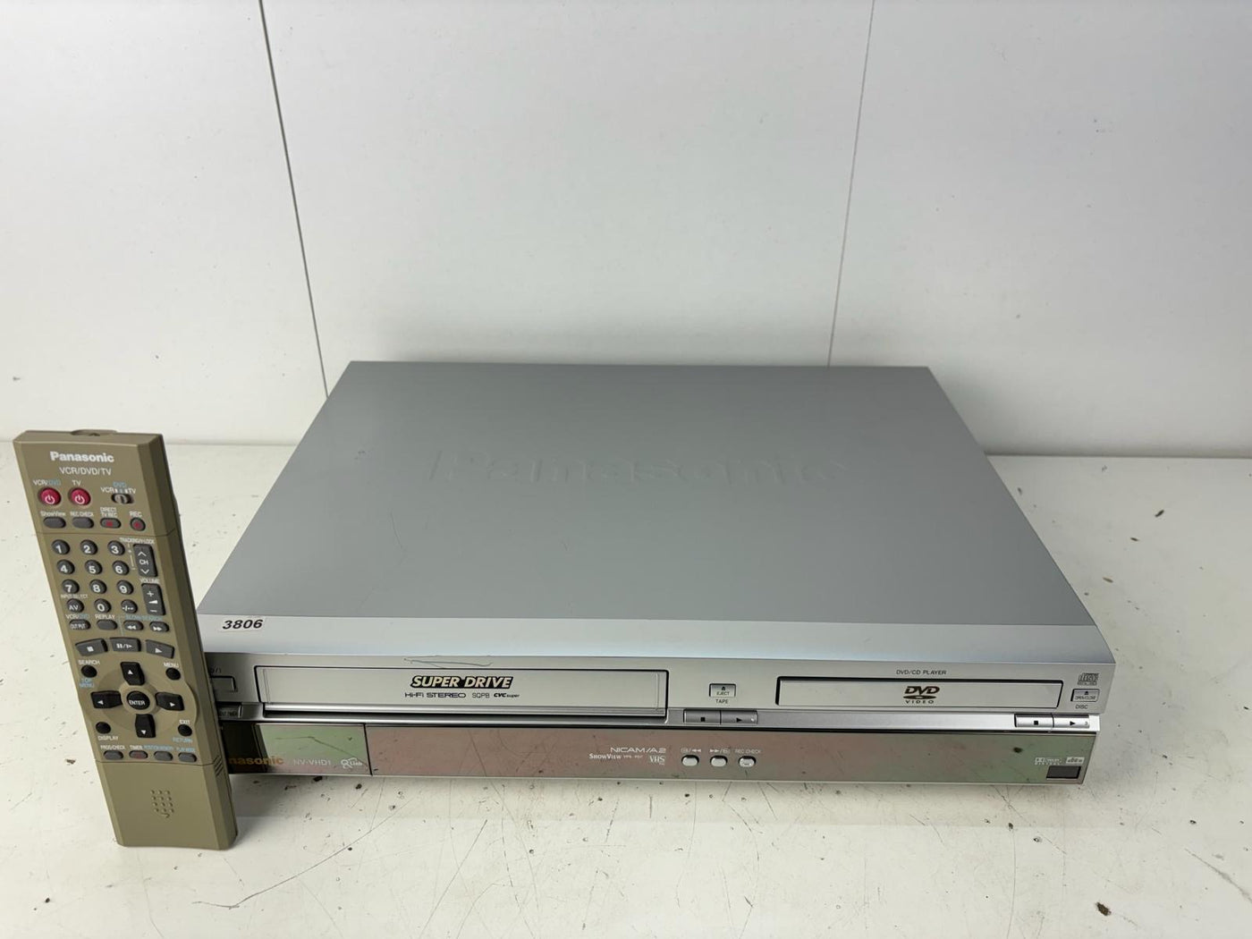 Panasonic NV-VHD1 DVD / Video Cassette Recorder Combi | VHS