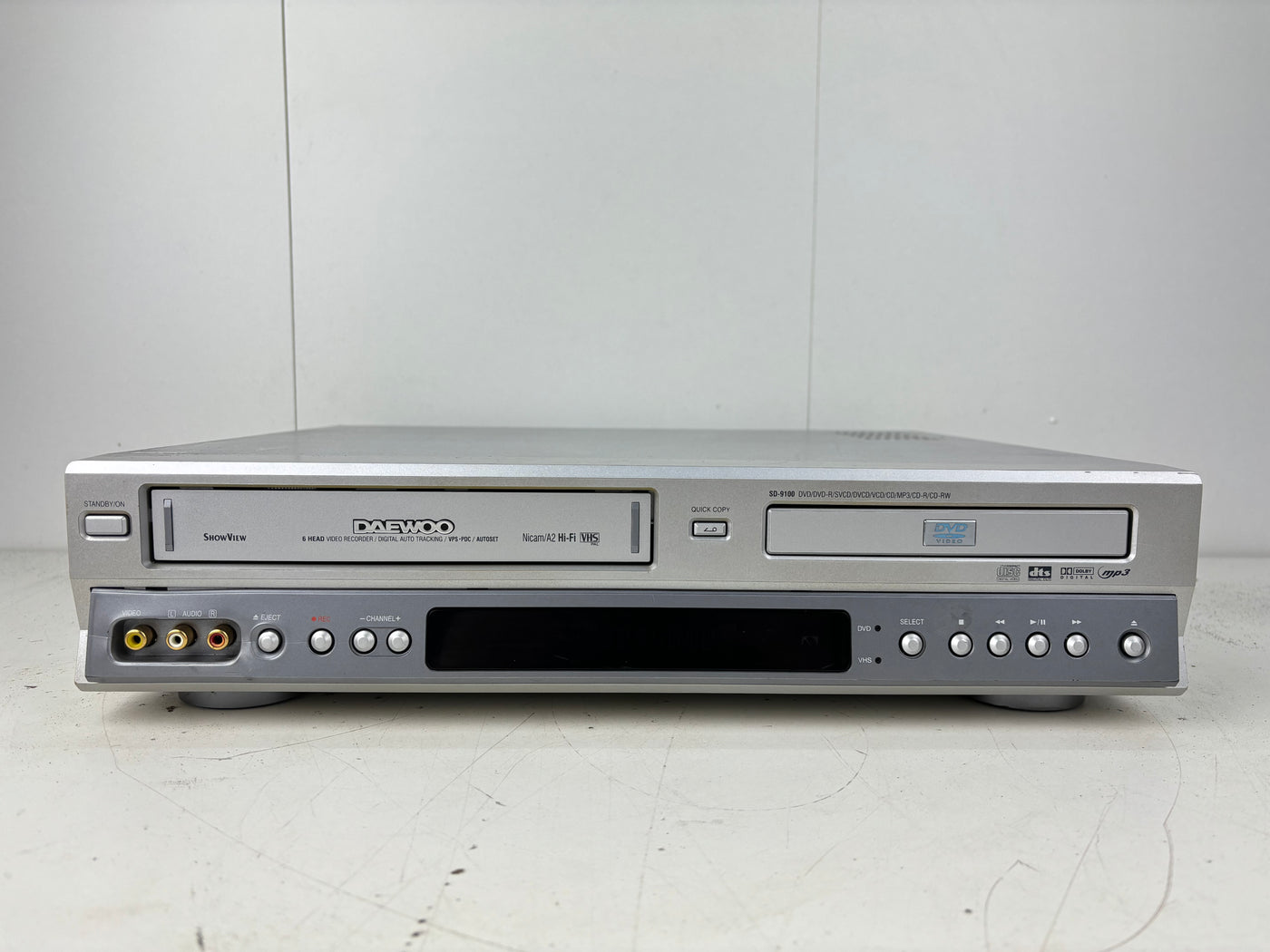 Daewoo SD-9100 VHS DVD/CD Combi Player