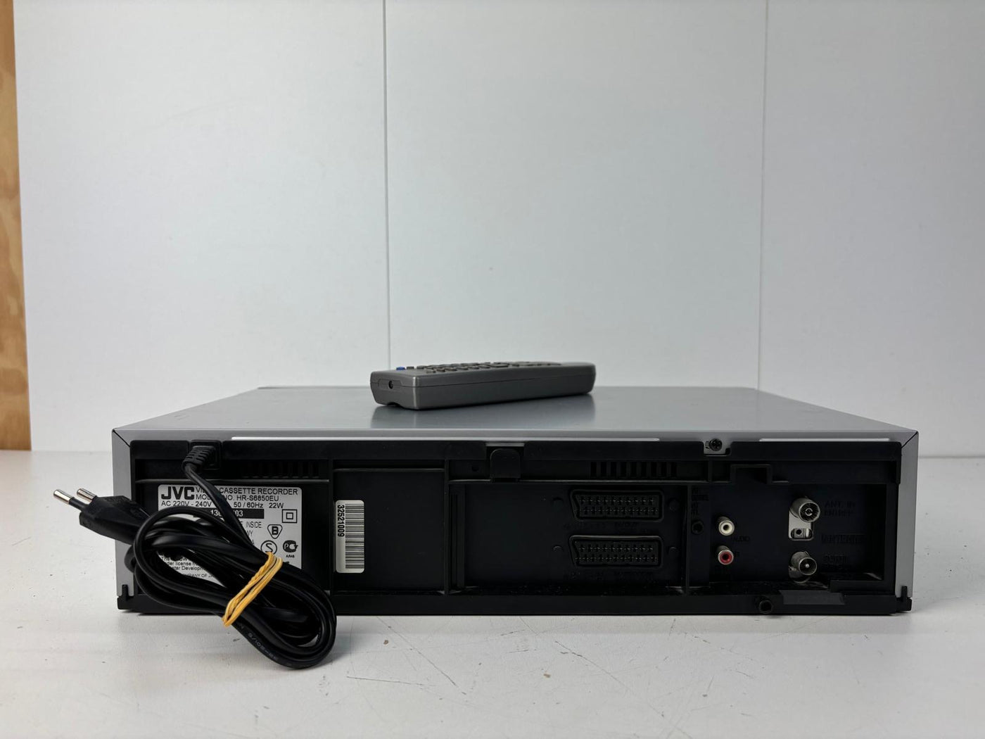 JVC HR-S6850 Super VHS ET Videorecorder