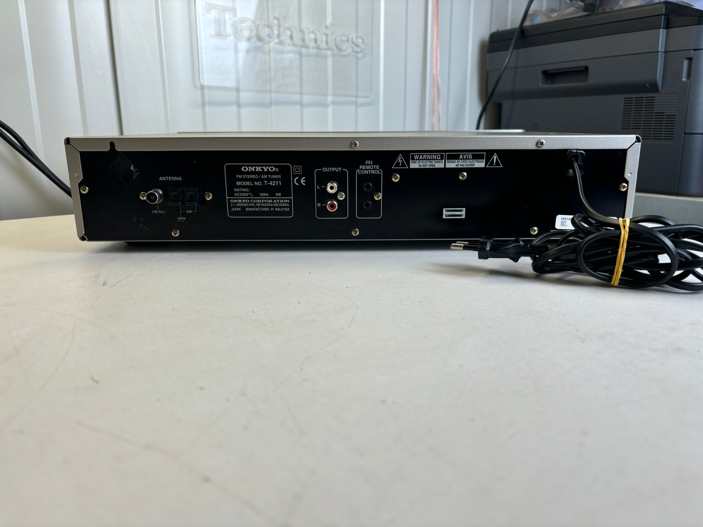 Onkyo T-4211 FM Stereo / AM Tuner