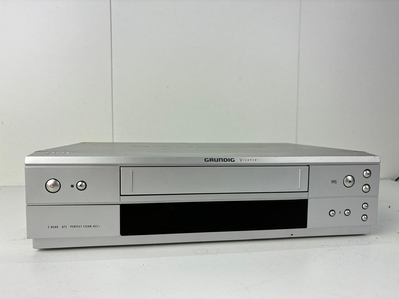 Grundig Vivance GV 3200 Video Cassette Recorder VHS