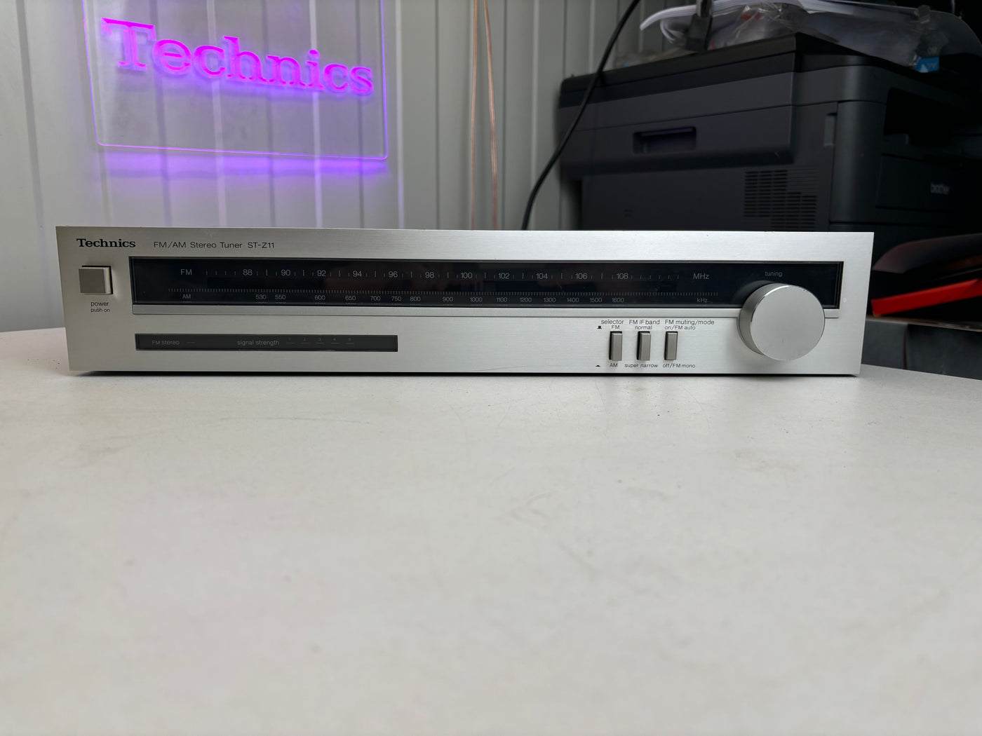 Technics ST-Z11 FM/AM Stereo Tuner