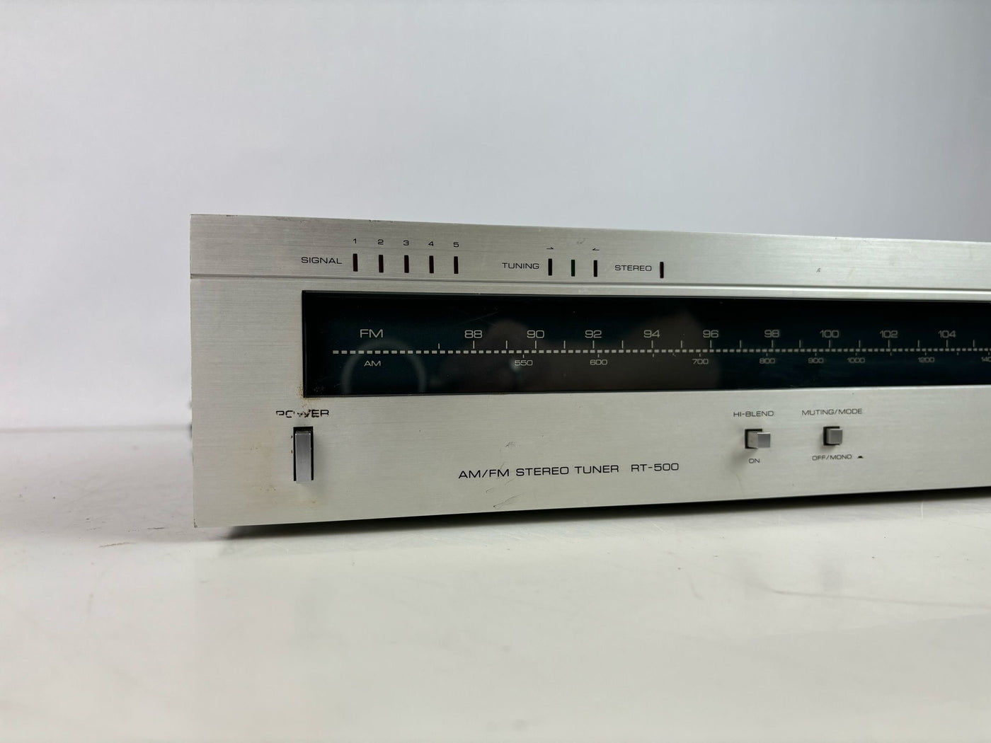Rotel RT-500 FM/AM Stereo Tuner
