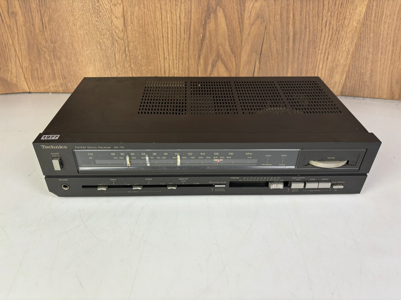 Technics SA-110 FM/AM Stereo Receiver