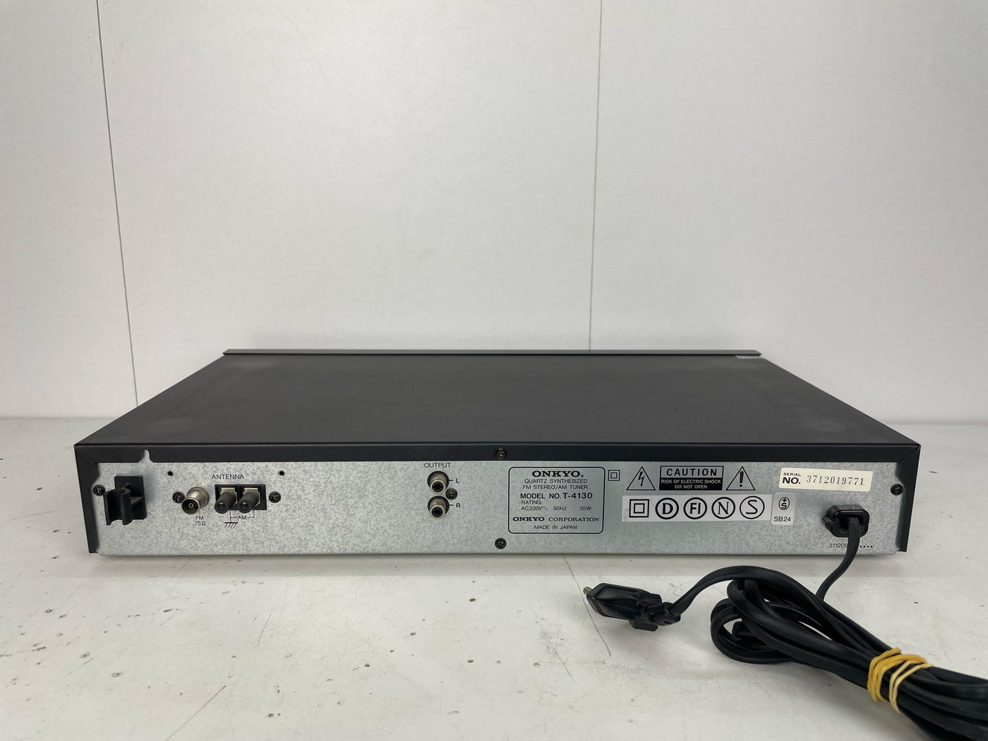 Onkyo T-4130 Synthesized AM/FM Stereo Tuner