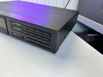 Pioneer F-737 FM/AM Stereo Tuner