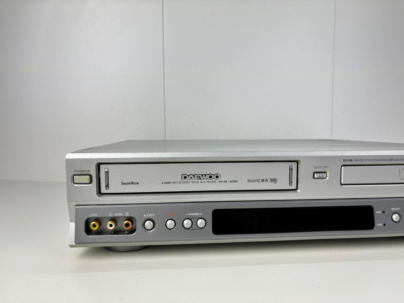 Daewoo SD-9100 Video VHS / DVD Combi Recorder