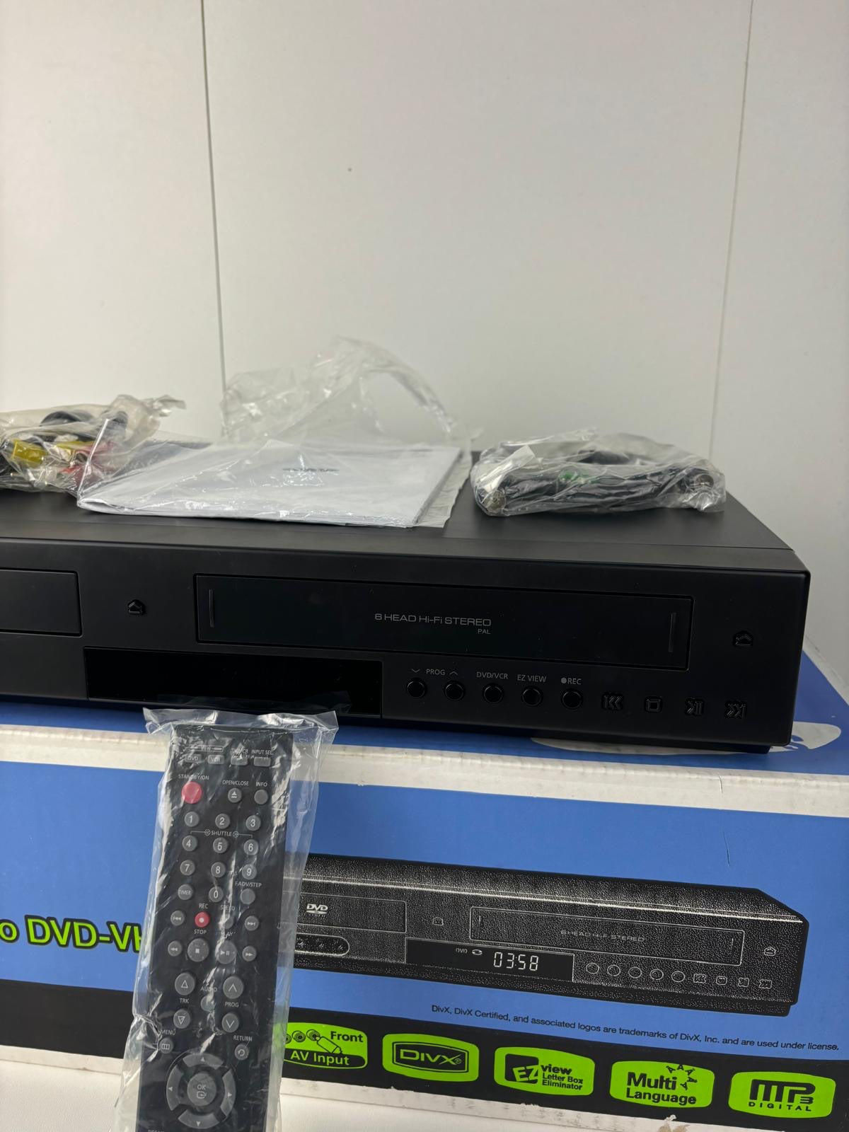 Samsung DVD-V6800 Combi DVD VHS In Doos!