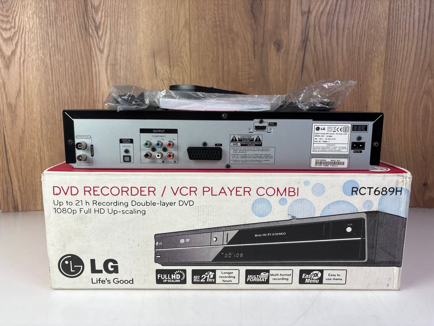 LG RCT689H VHS Videorecorder & DVD Combi - Copy VHS to DVD