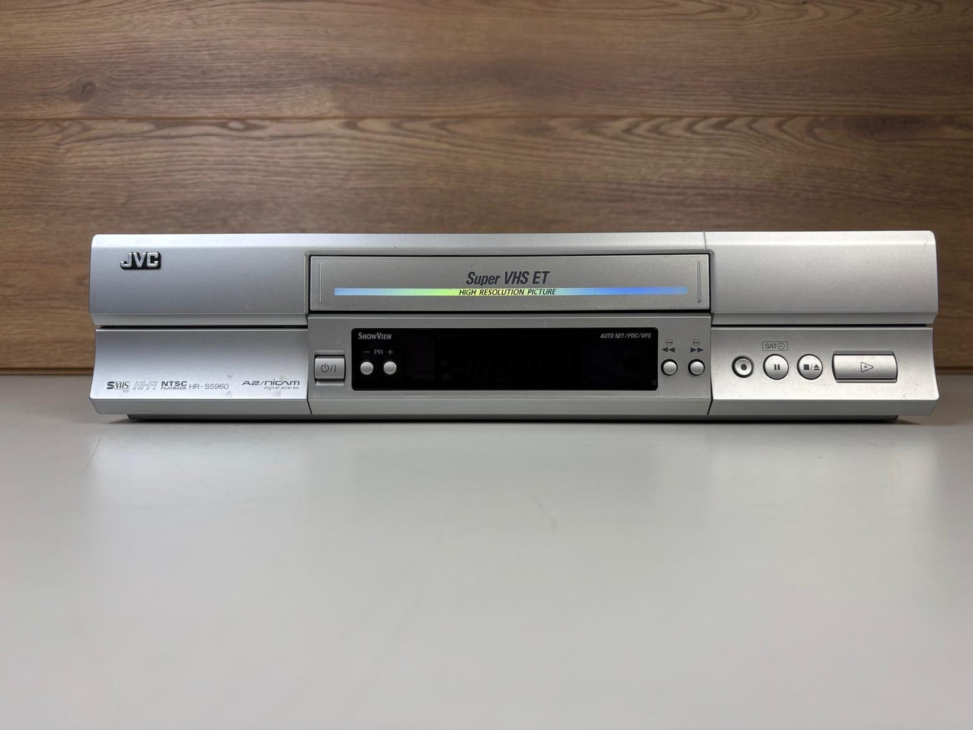 JVC HR-S5960 Super VHS ET Video Recorder