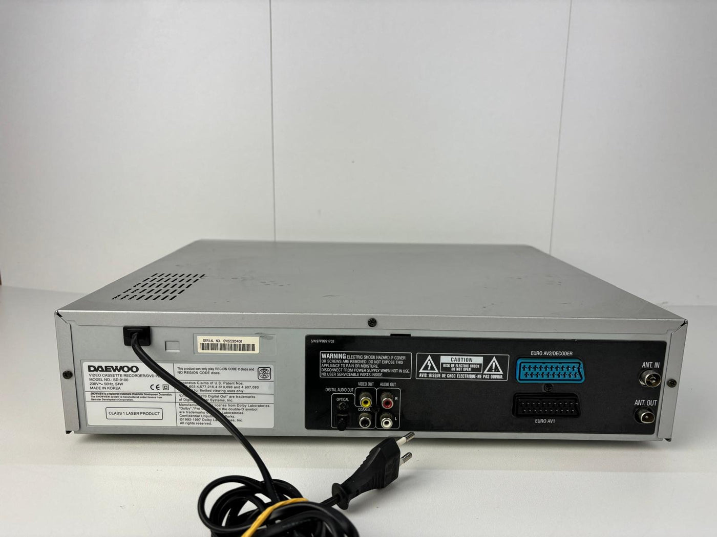 Daewoo SD-9100 Video VHS / DVD Combi Recorder