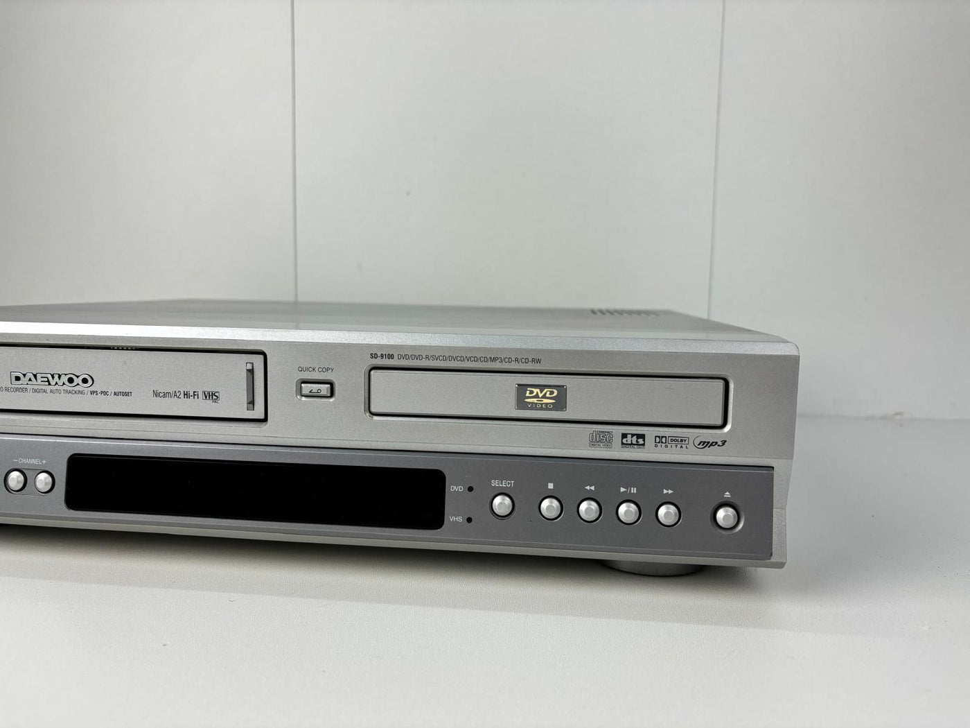 Daewoo SD-9100 Video VHS / DVD Combi Recorder