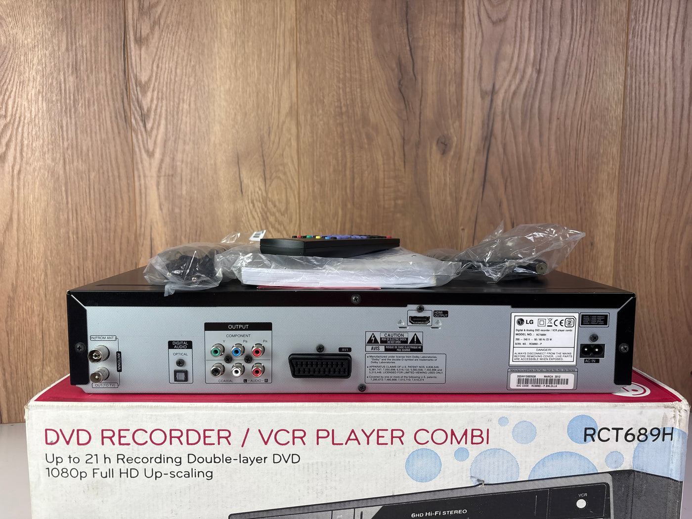 LG RCT689H VHS Videorecorder & DVD Combi - Copy VHS to DVD