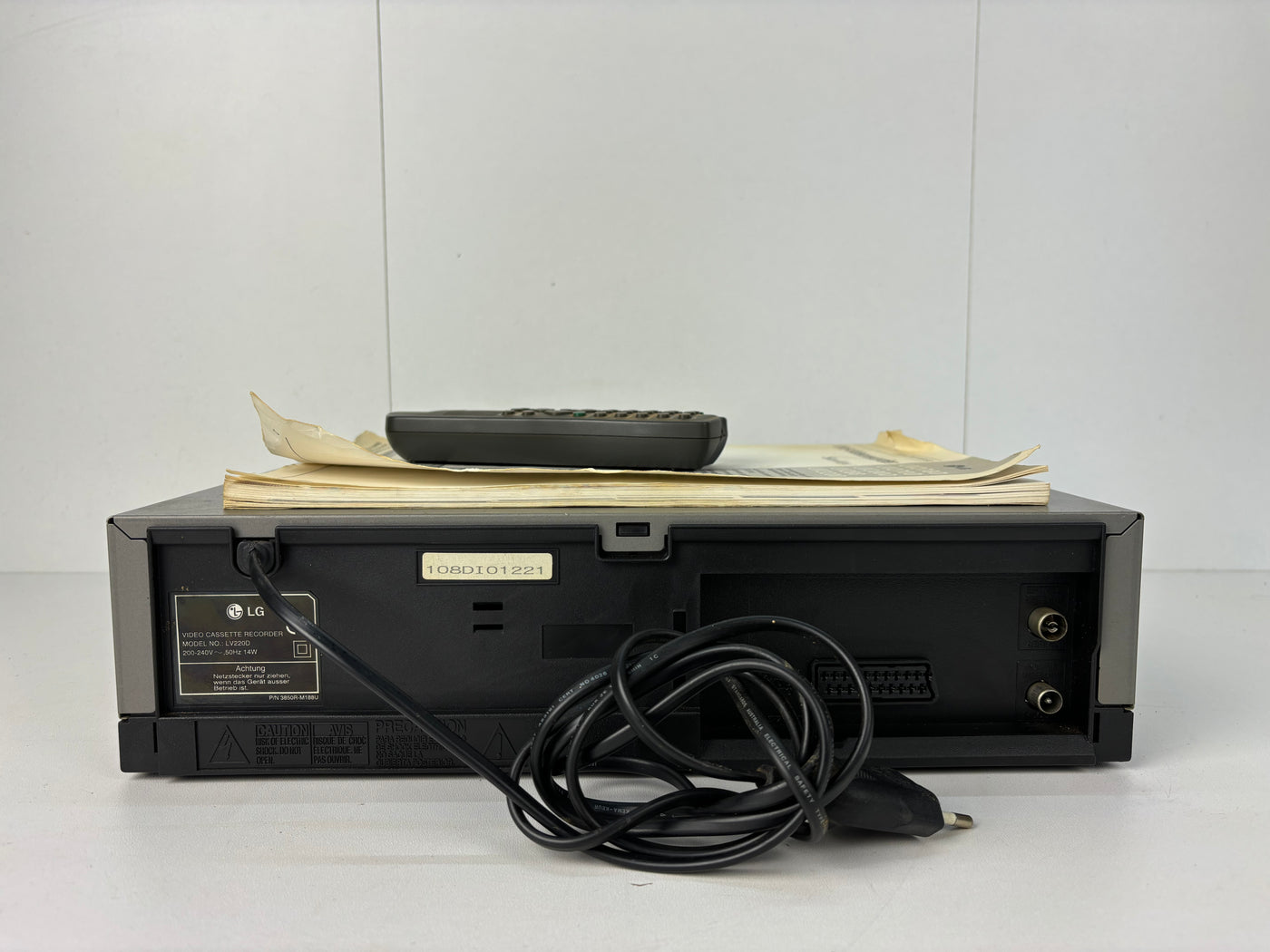 LG LV220D VHS Videorecorder | With Remote & Manual