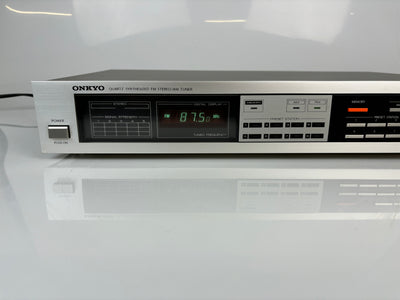 Onkyo T-33 Synthesized AM/FM Tuner