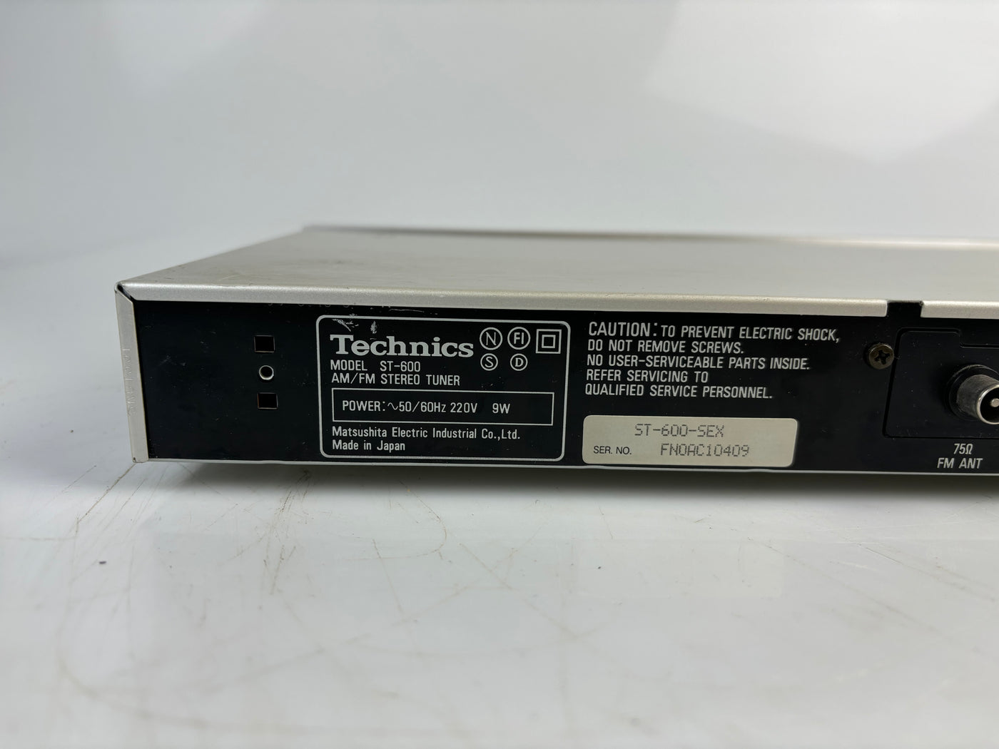 Technics ST-600 AM/FM Stereo Tuner