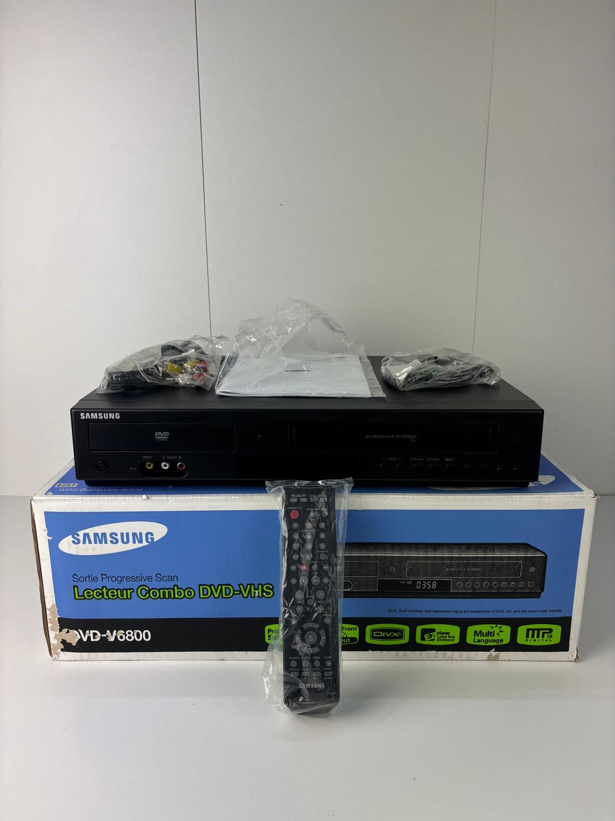 Samsung DVD-V6800 Combi DVD VHS In Doos!