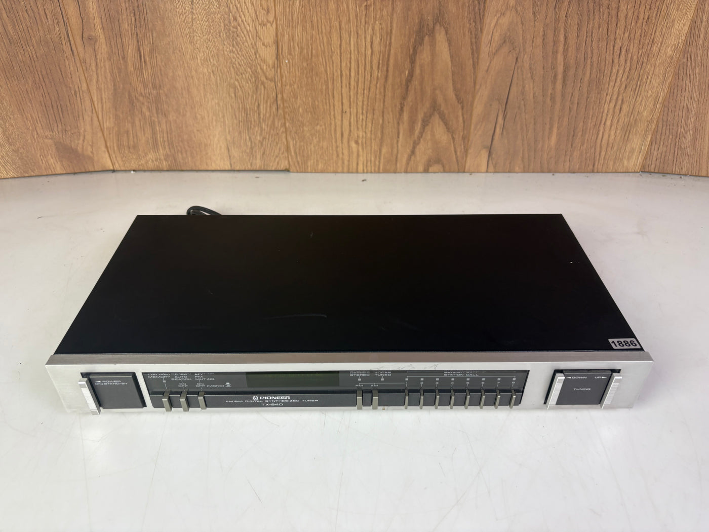 Pioneer TX-940 FM/AM Stereo Tuner