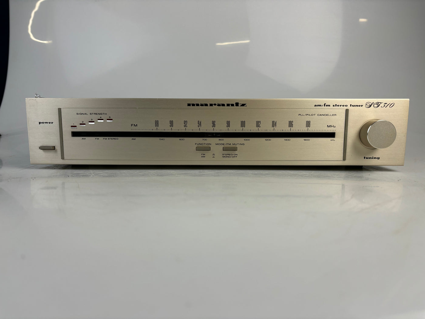 Marantz ST310 AM/FM Stereo Tuner