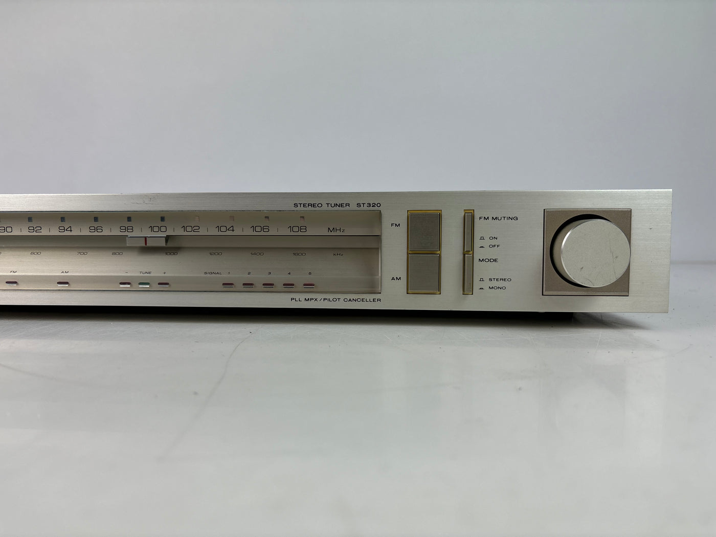 Marantz ST320 Stereo Tuner