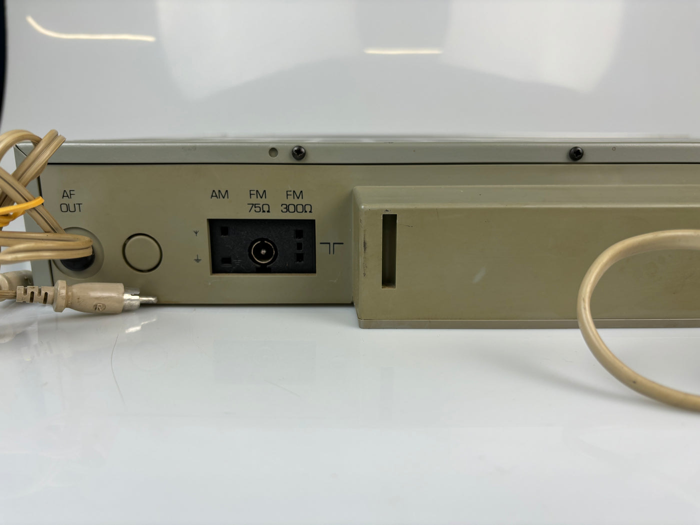 Philips F2516 Quartz Synthesized Tuner