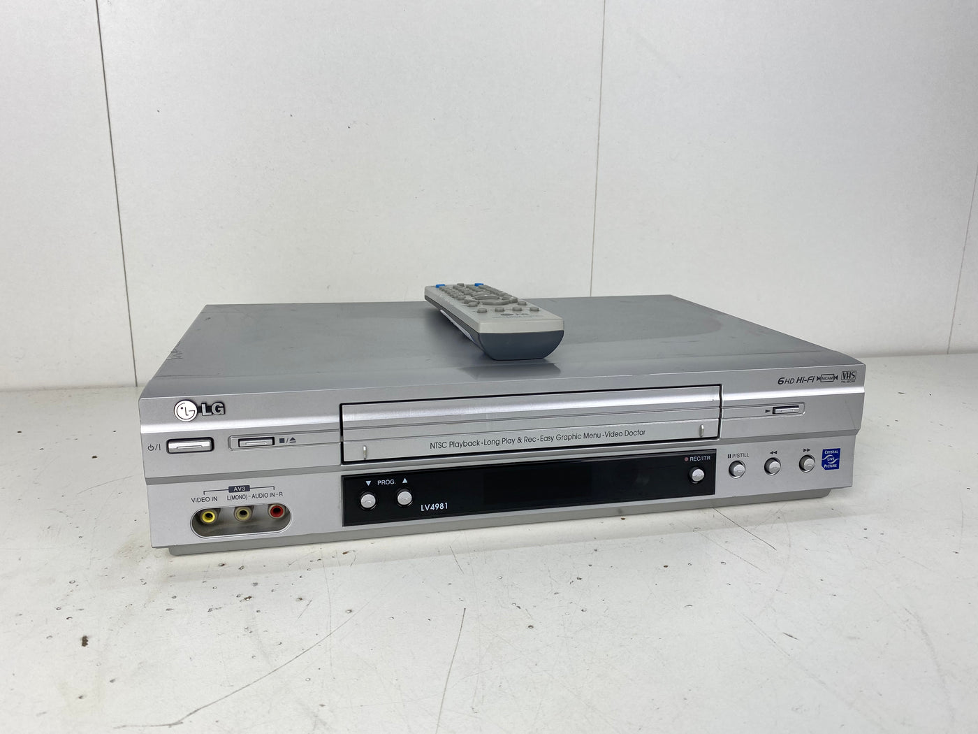 LG LV4981 VHS Video Cassette Recorder | With Remote