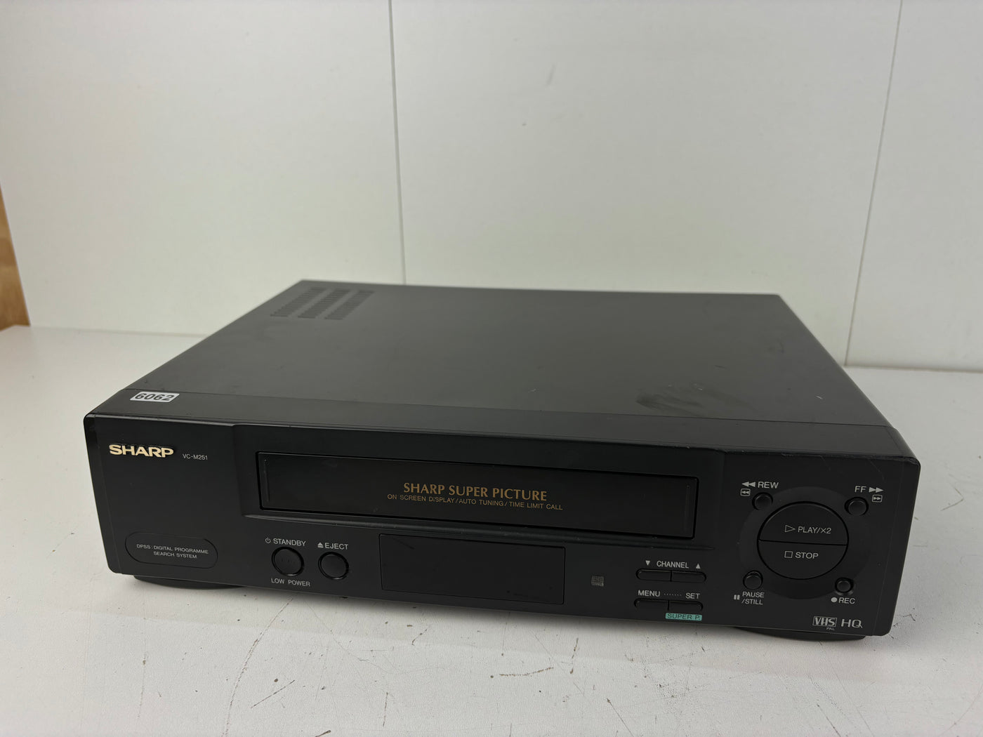 Sharp VC-M251 Video Cassette Recorder VHS