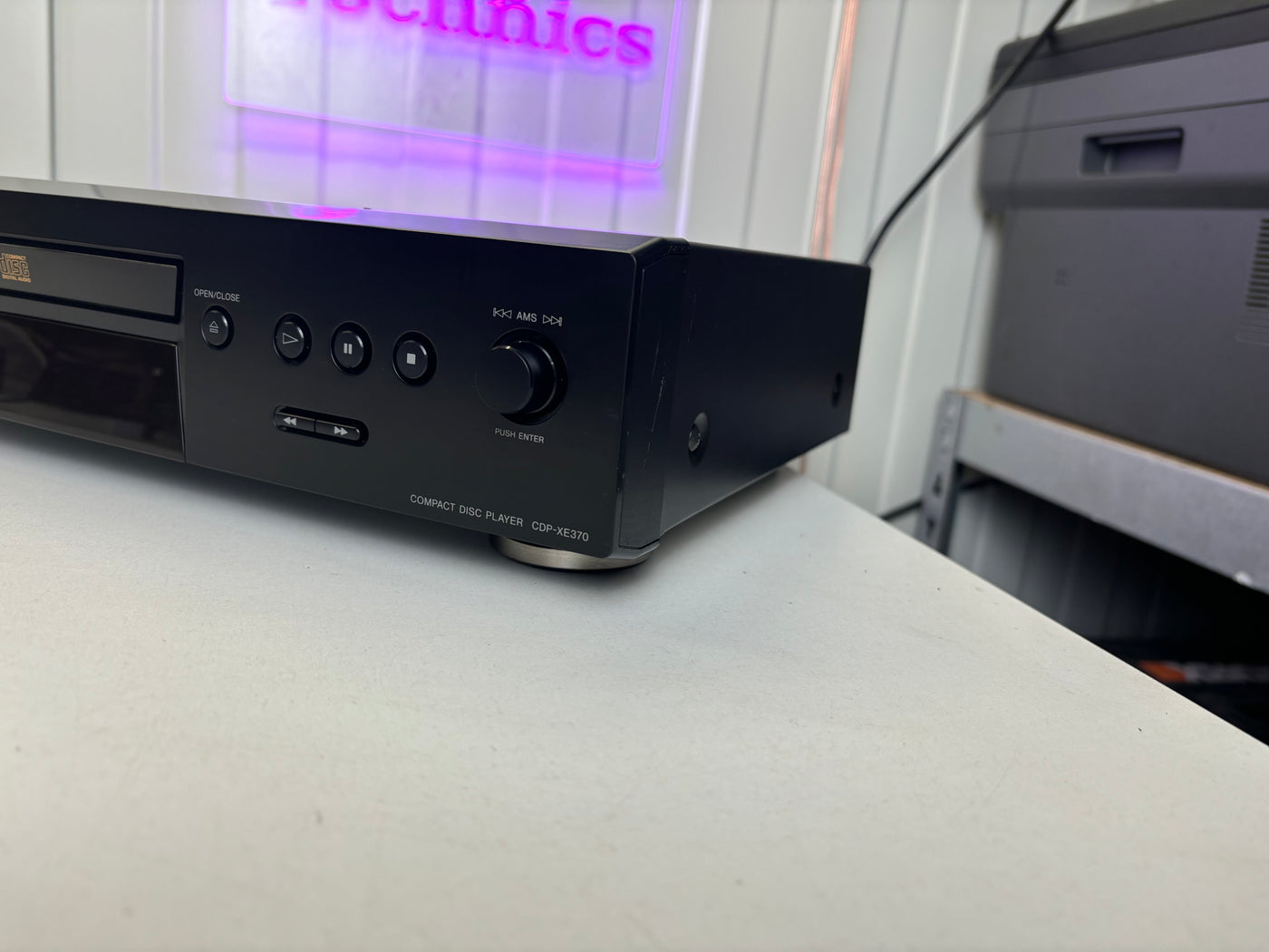 Sony CDP-XE370 Compact Disc Player