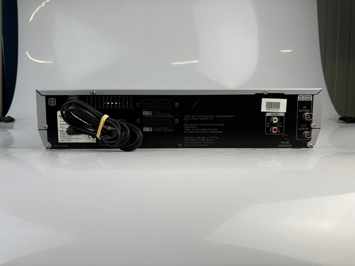 JVC HR-XV3E DVD Player & Video Recorder